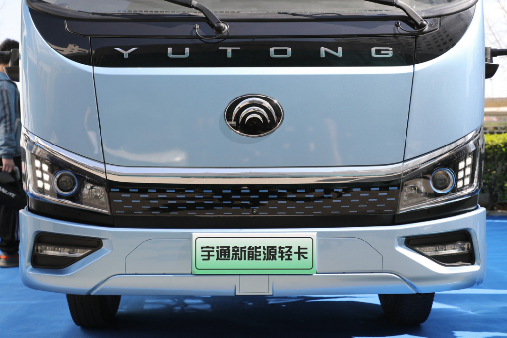 Global Debut of Yutong New Energy Light Truck T Series