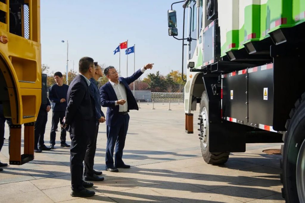 Yutong Mining Equipment and Beijing Eacon Start Strategic Cooperation
